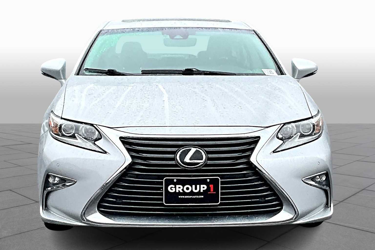 2018 Lexus ES 350 photo 3