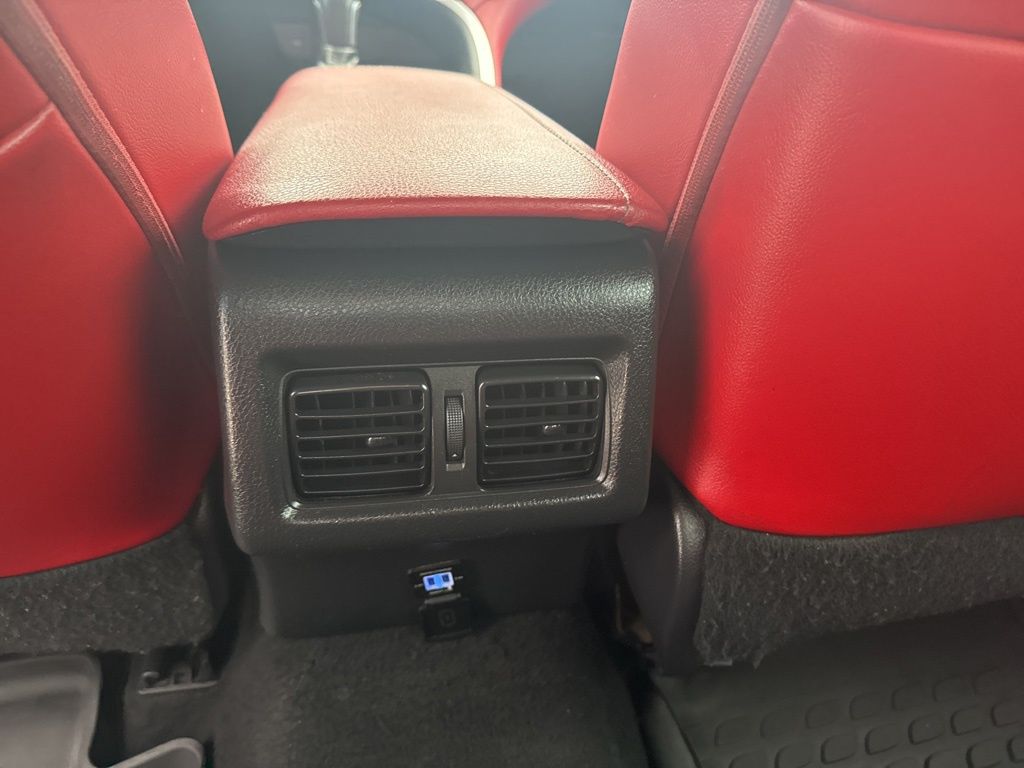 2020 Toyota Camry XSE V6 photo 25
