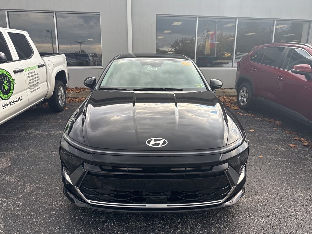 2024 Hyundai Sonata SEL photo 2