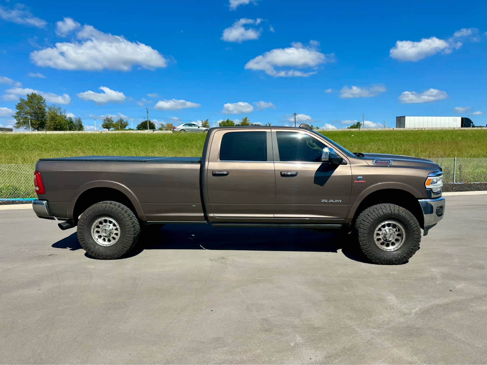 2019 Ram 3500 Laramie photo 4