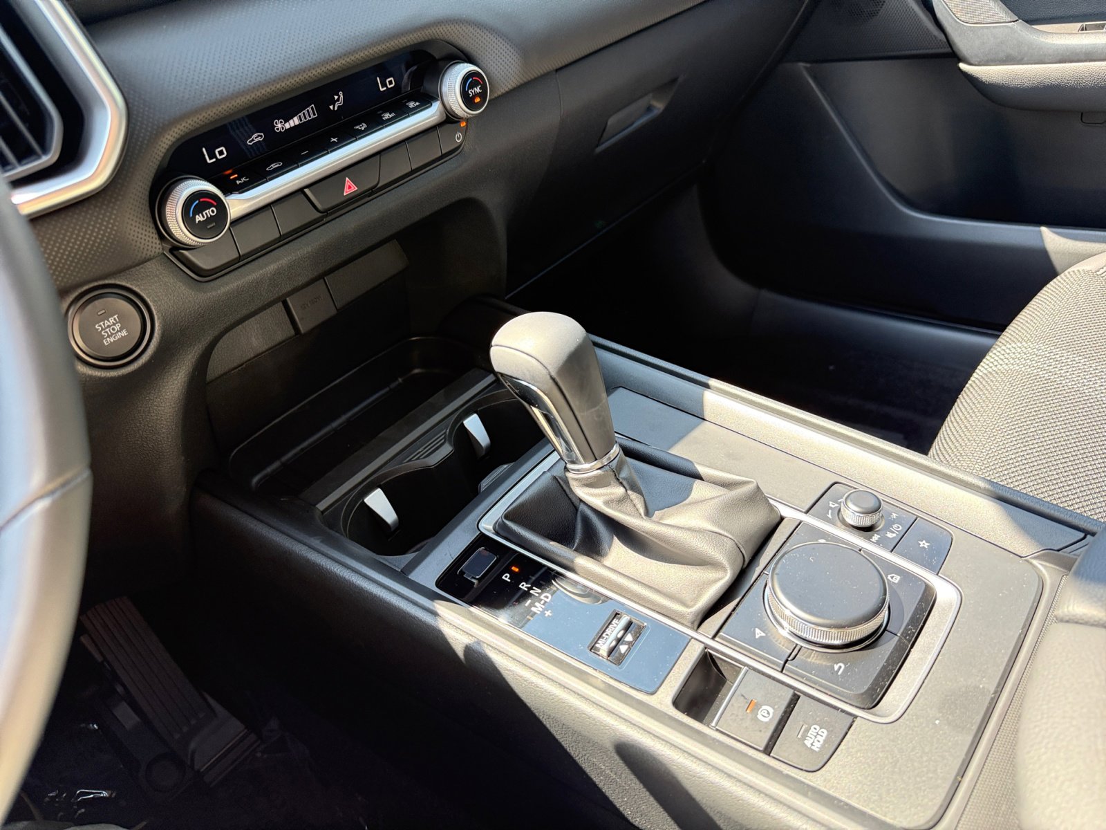 2025 Mazda CX-50 2.5 Select photo 13
