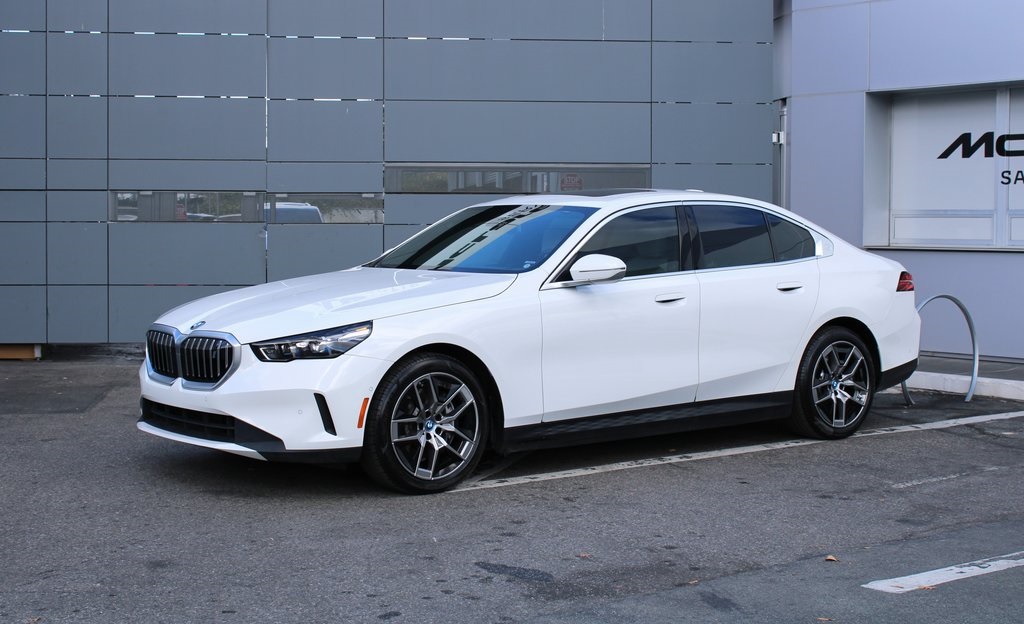 2024 BMW i5 40's photo