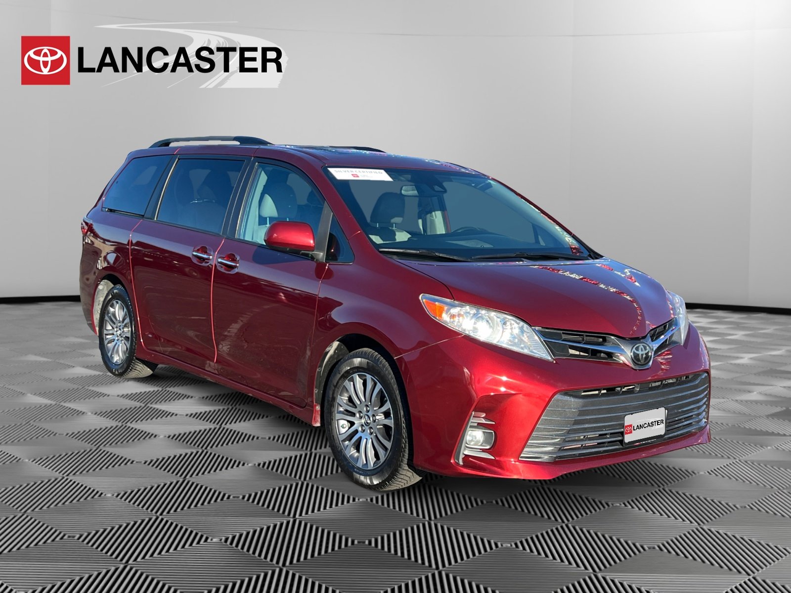 2020 Toyota Sienna XLE