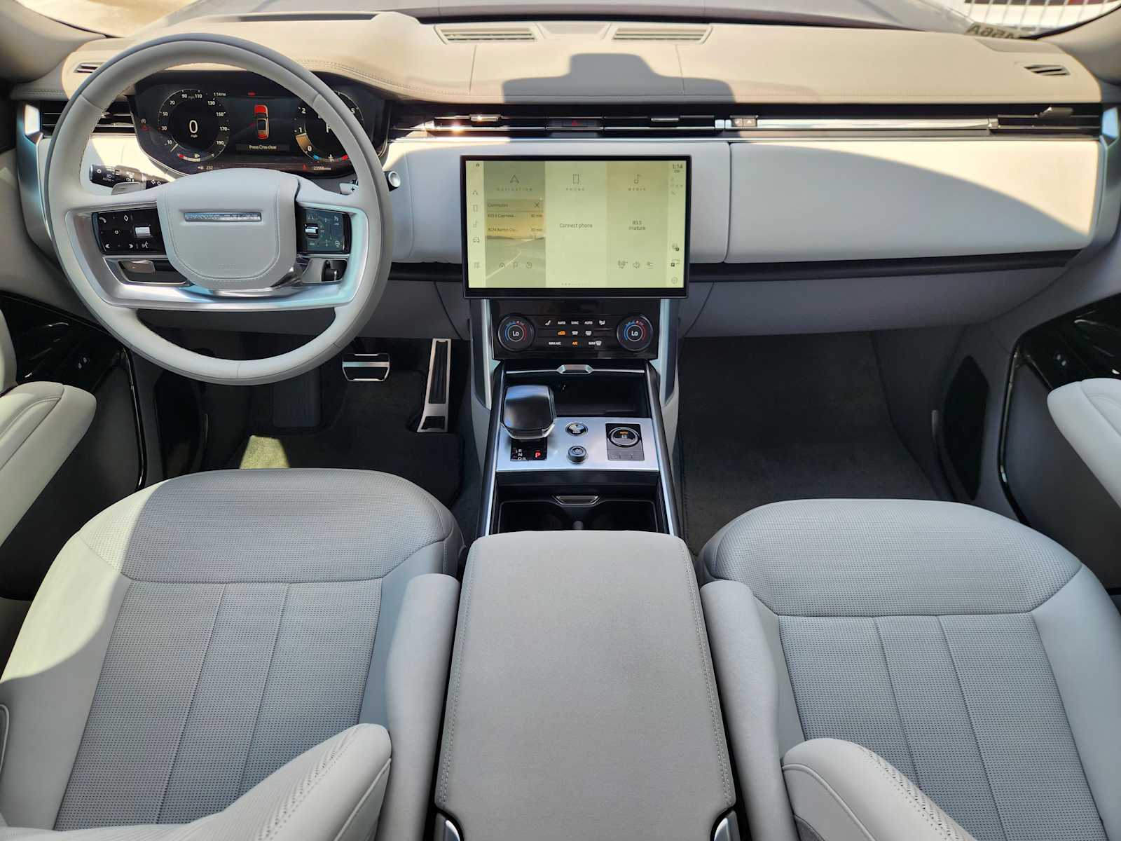 2023 Land Rover Range Rover SV photo 22