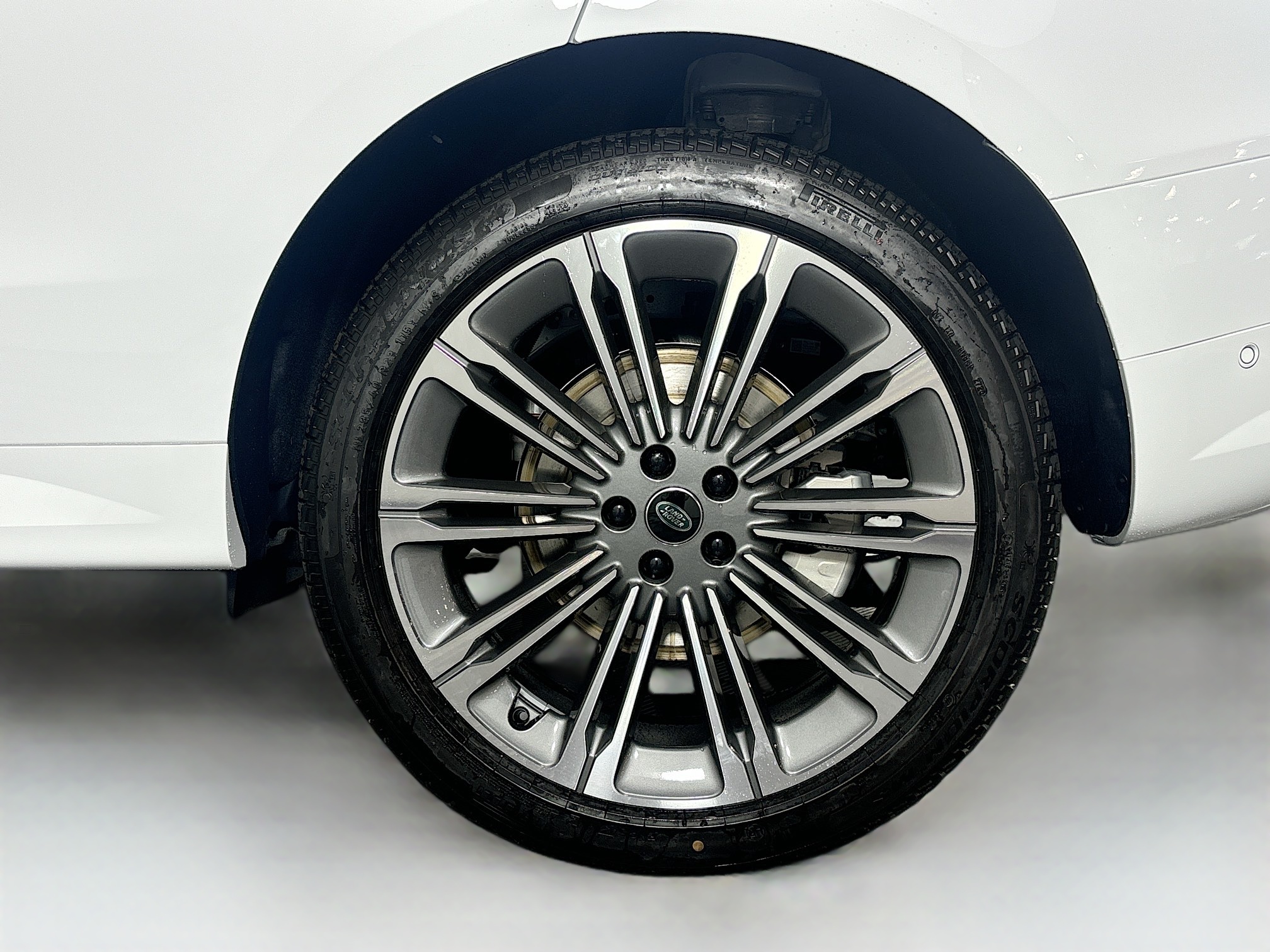 2025 Land Rover Range Rover Sport SE photo 25