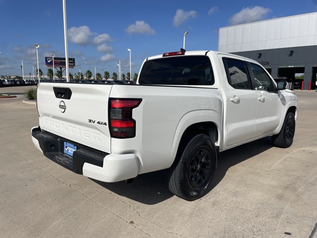 2024 Nissan Frontier SV photo 2