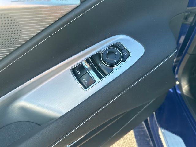 2025 Chevrolet Corvette Stingray 2LT photo 11