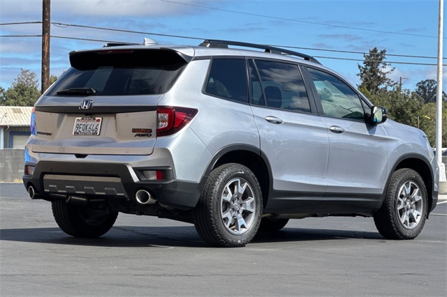 2022 Honda Passport TrailSport photo 3