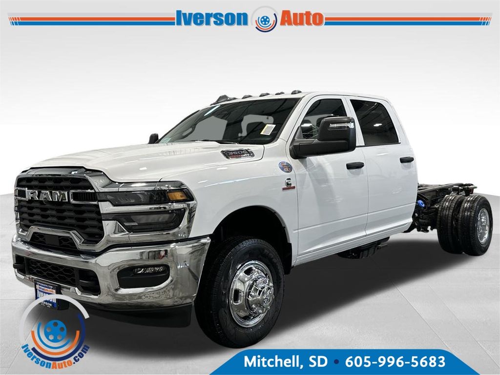 2026 Ram 3500 Tradesman photo 3