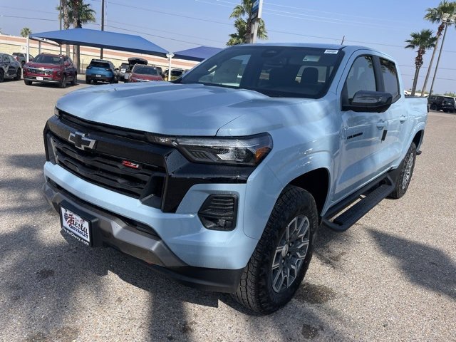 2025 Chevrolet Colorado Z71 photo 3