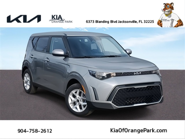 2025 Kia Soul LX photo 2