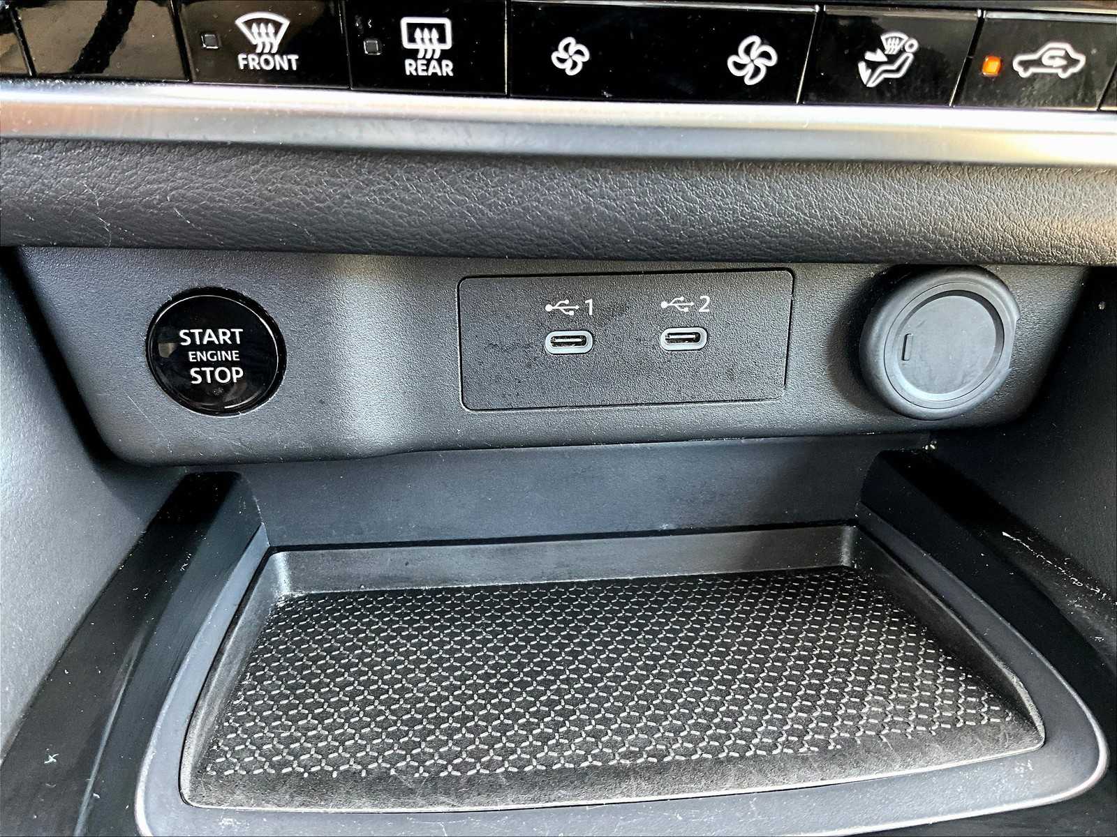 2025 Nissan Rogue SV photo 21