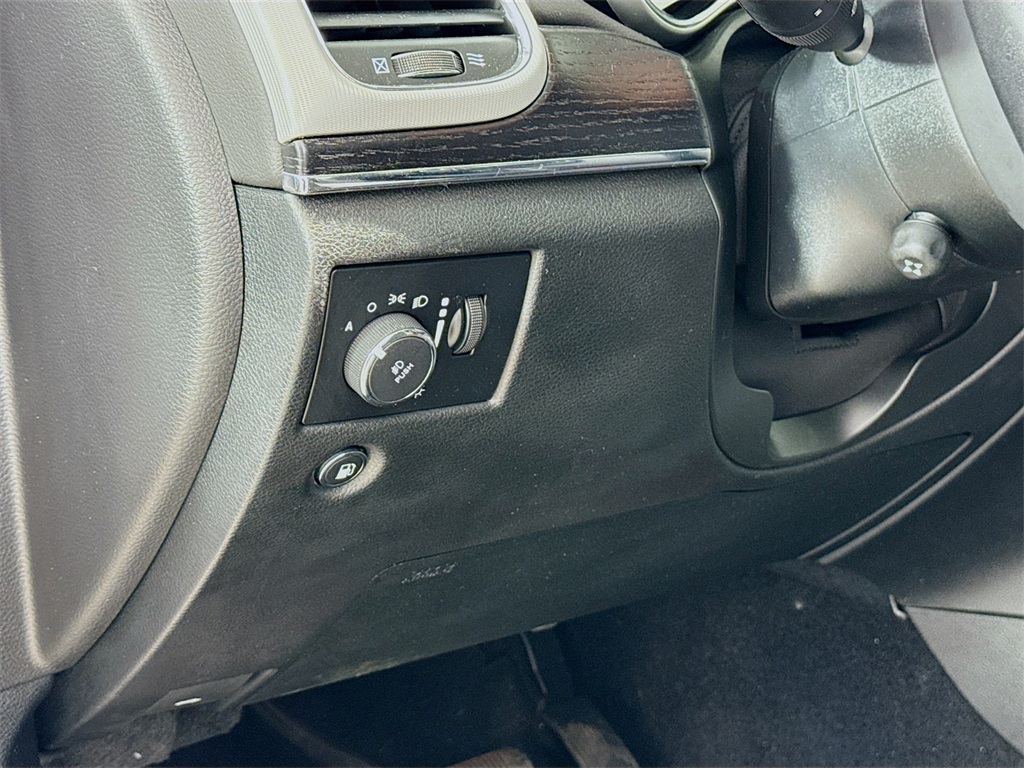 2021 Jeep Grand Cherokee Summit photo 7