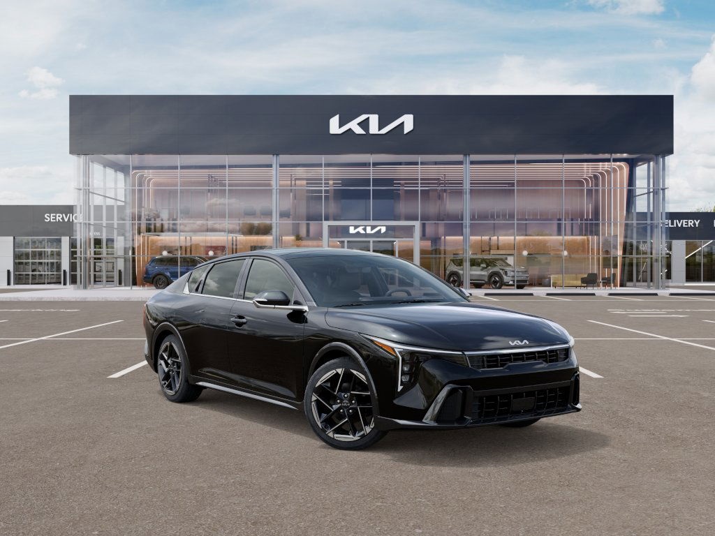 2025 Kia K4 GT-Line photo 6