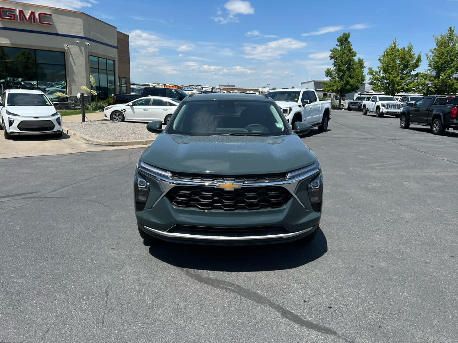 2025 Chevrolet Trax LT photo 7