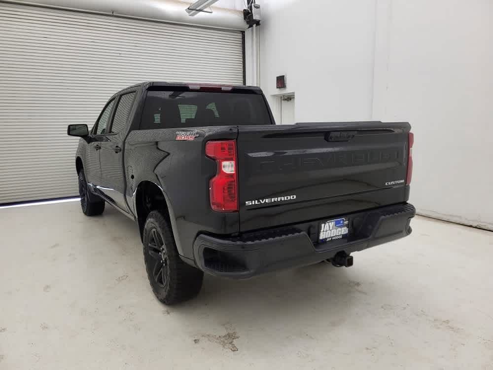 2024 Chevrolet Silverado 1500 Custom Trail Boss photo 3