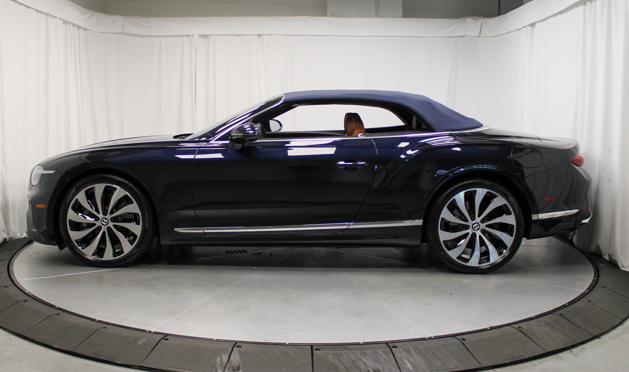 2026 Bentley Continental GTC photo 6
