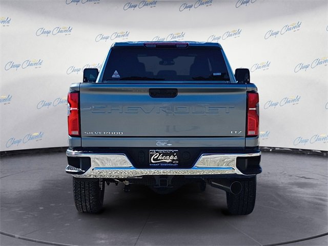 2025 Chevrolet Silverado 2500HD LTZ photo 4