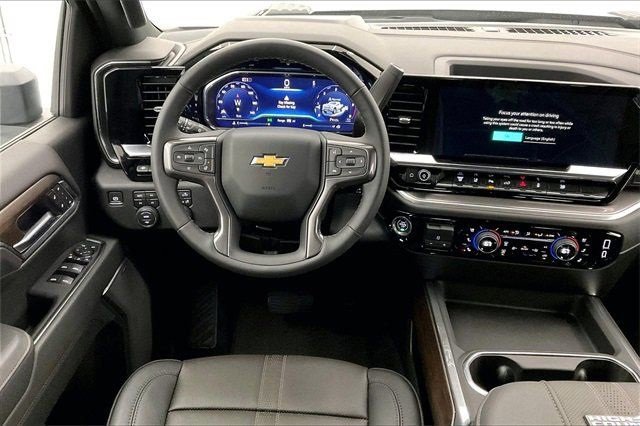 2025 Chevrolet Silverado 3500HD High Country photo 14