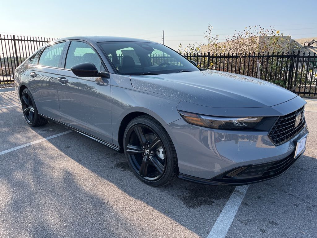 2025 Honda Accord Hybrid Sport-L photo 2