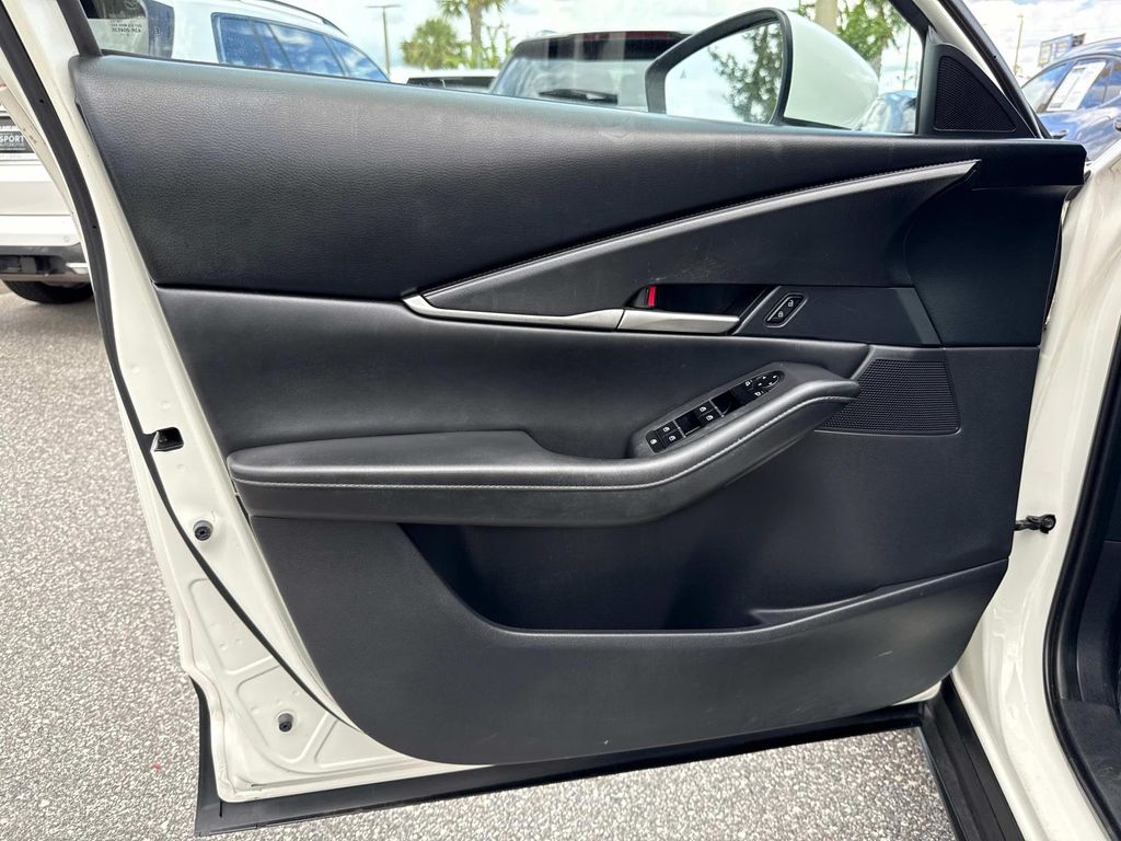 2021 Mazda CX-30 Select photo 18
