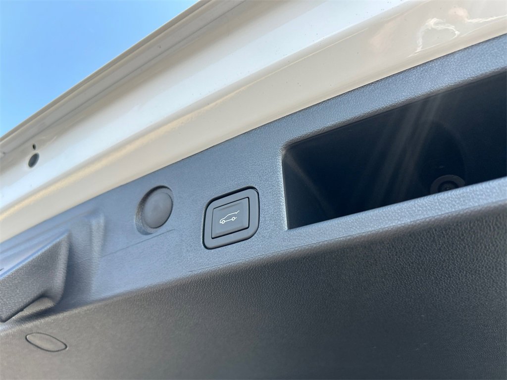 2026 GMC TERRAIN - Image 32