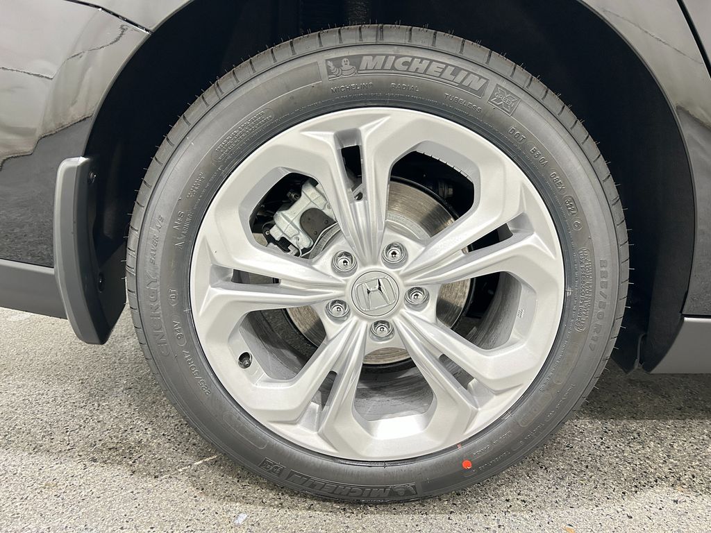 2025 Honda Accord LX photo 9