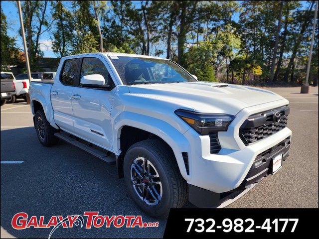 2025 Toyota Tacoma TRD Sport's photo