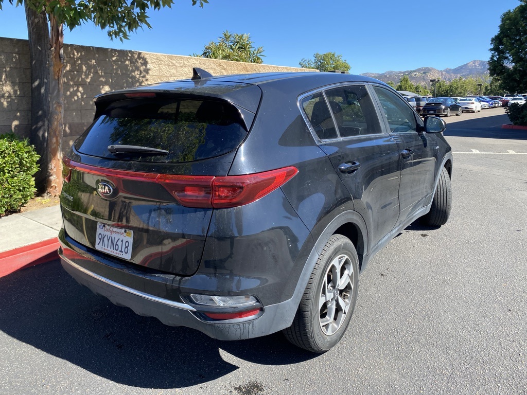 Used 2022 Black Kia LX image 7