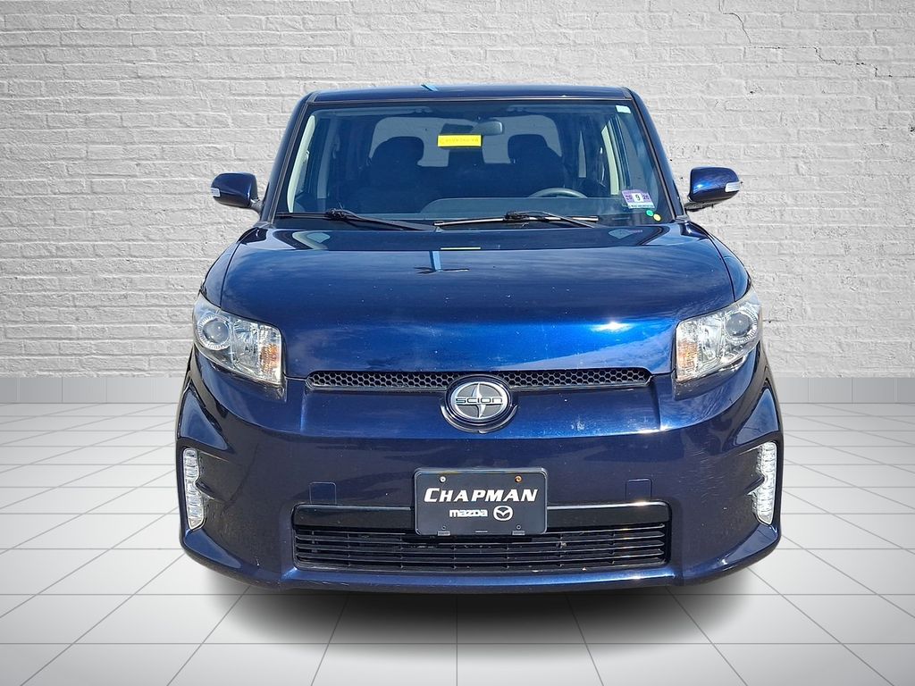 2013 Scion xB photo 2
