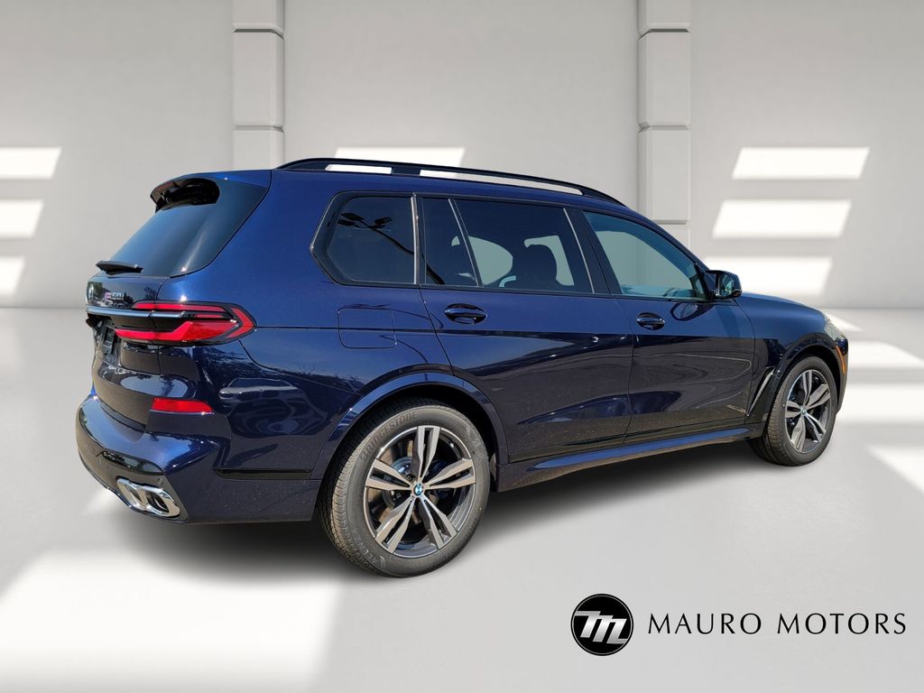 2026 Bmw X7 M60i photo 3