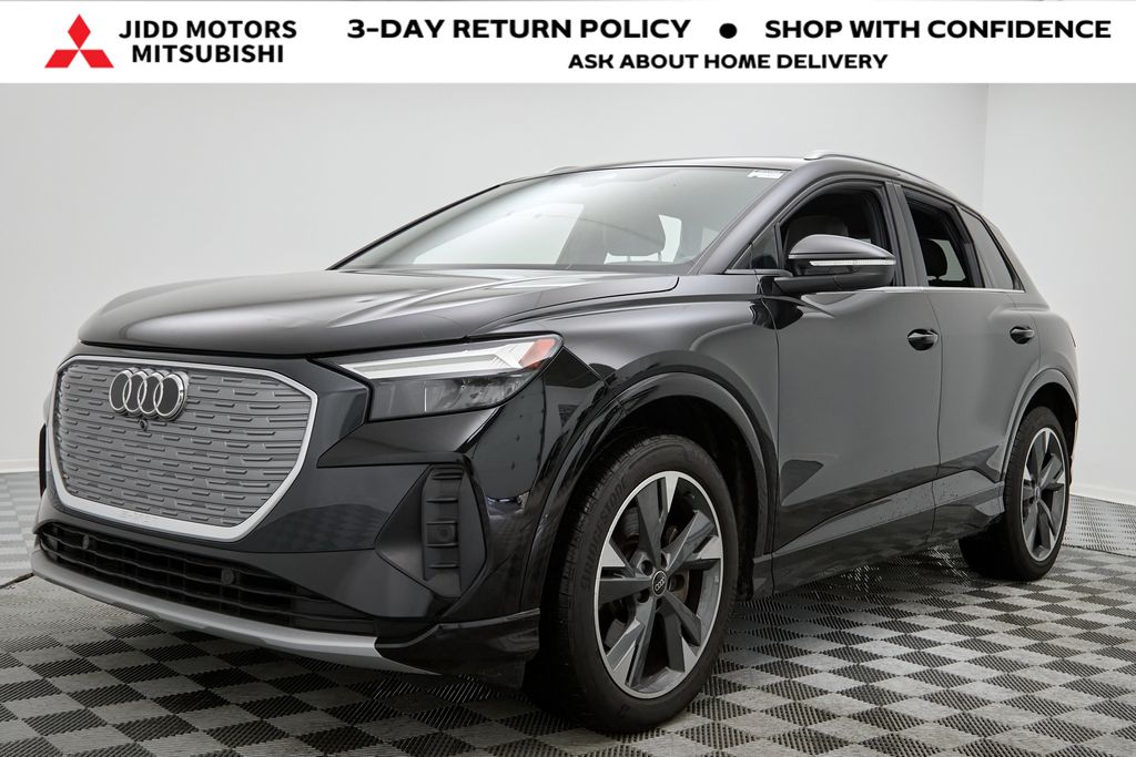 2022 Audi Q4 e-tron Premium's photo