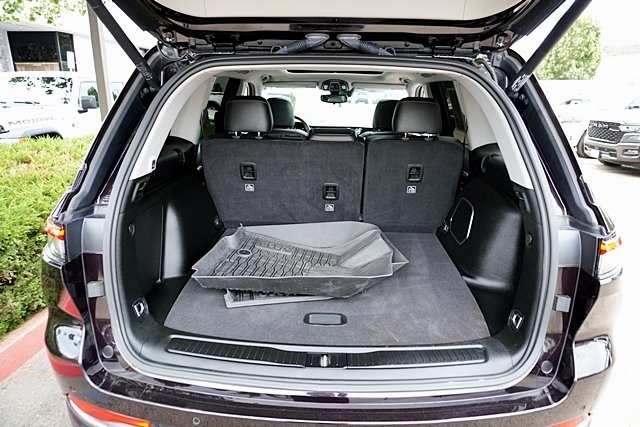 Used 2022 Brown Jeep 4xe image 12