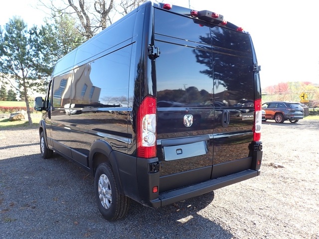 2026 Ram ProMaster 2500 Cargo Van photo 3