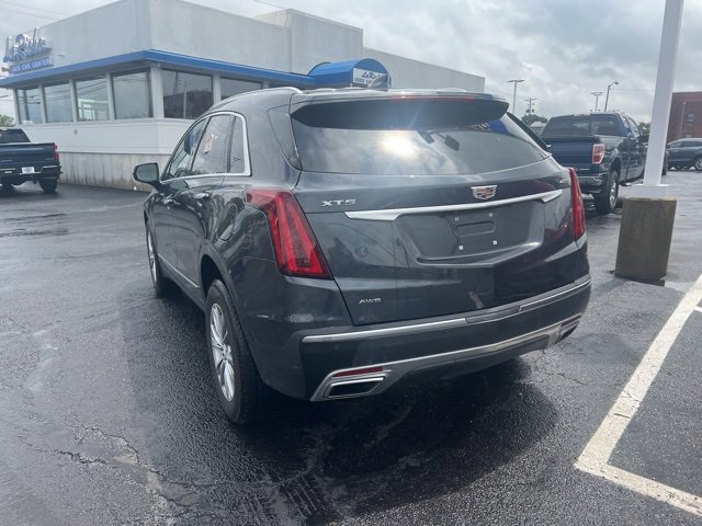 2022 Cadillac XT5 Premium Luxury photo 3