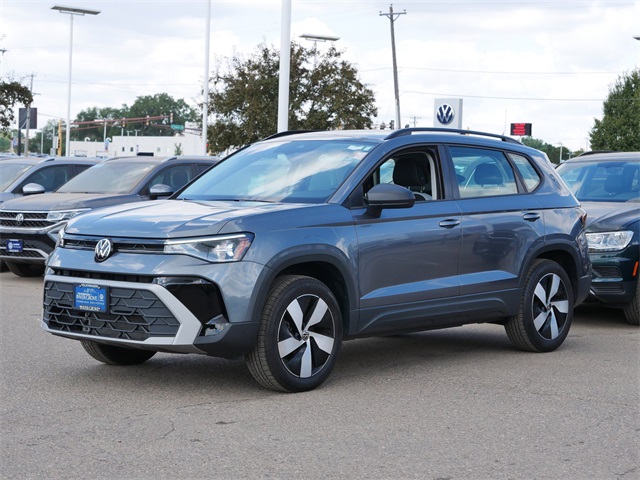 2025 Volkswagen Taos S photo 3