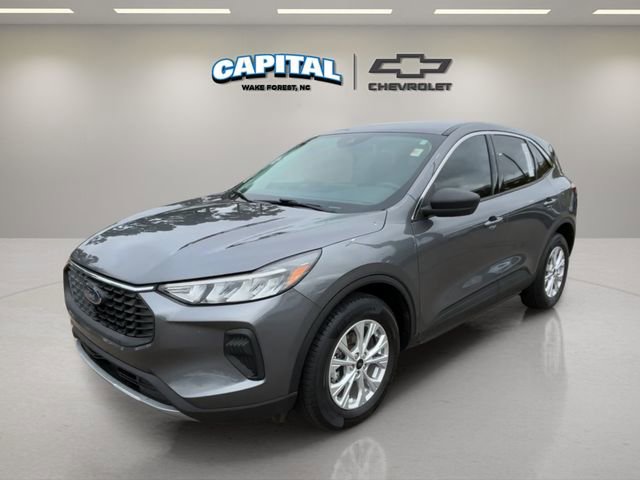 2023 Ford Escape Active's photo