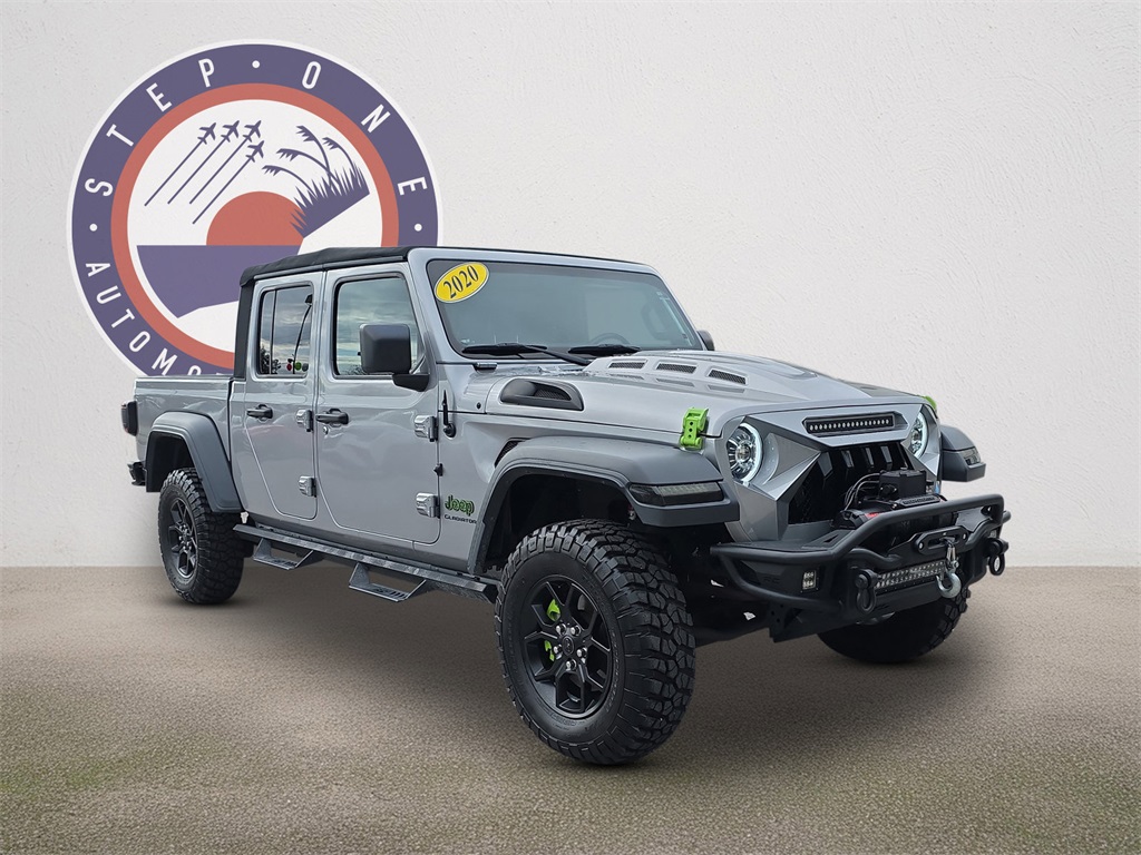 2020 Jeep Gladiator Sport S's photo