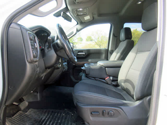 2019 Chevrolet Silverado 1500 LT photo 3