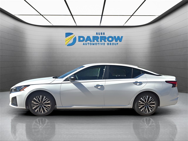 2024 Nissan Altima 2.5 SV photo 2