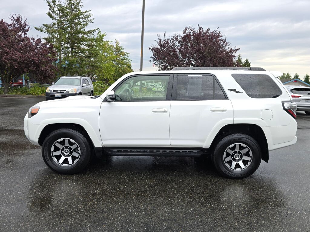 2023 Toyota 4Runner TRD Off-Road Premium photo 2
