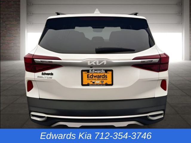 2022 Kia Seltos EX photo 3