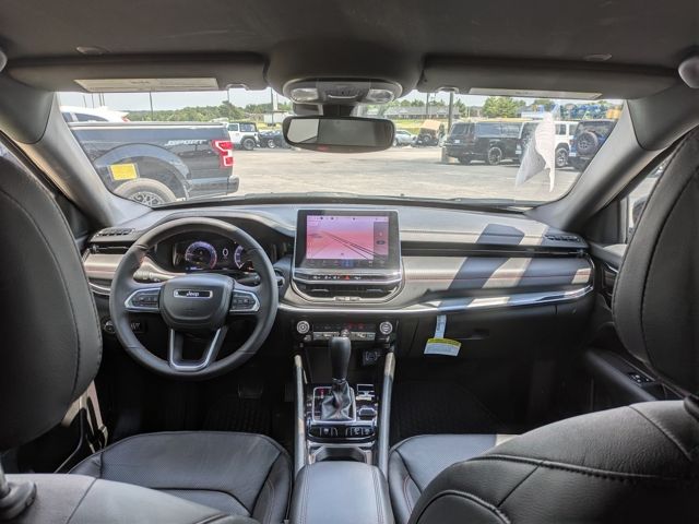 2024 Jeep Compass Trailhawk photo 9