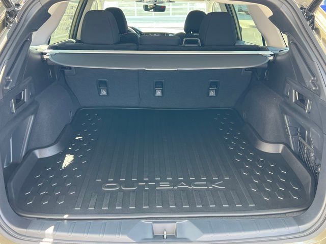 2025 Subaru Outback Premium photo 23