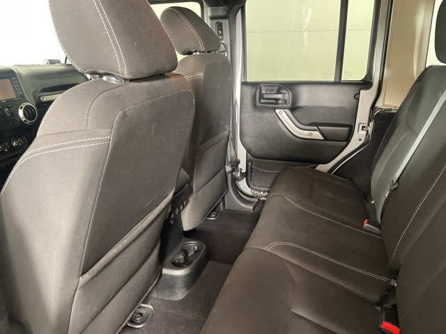2017 Jeep Wrangler Unlimited Rubicon photo 24