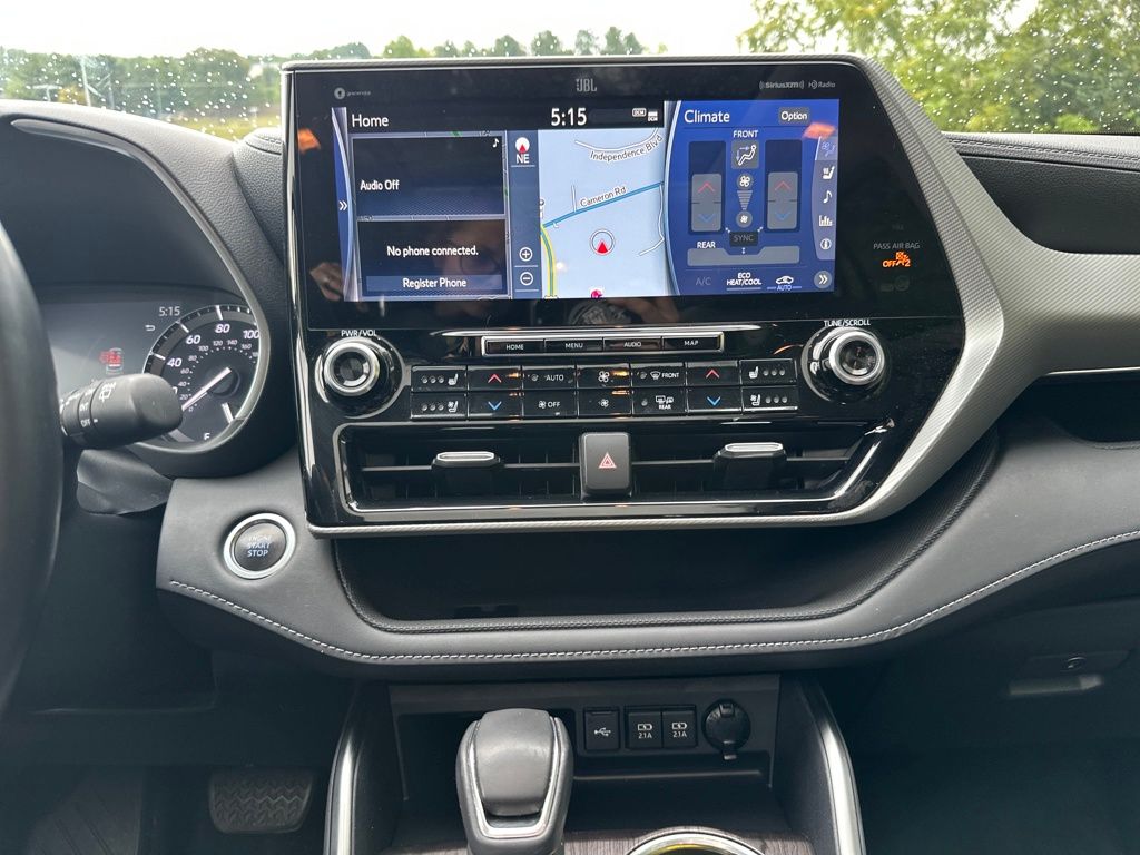 2020 Toyota Highlander Platinum photo 18