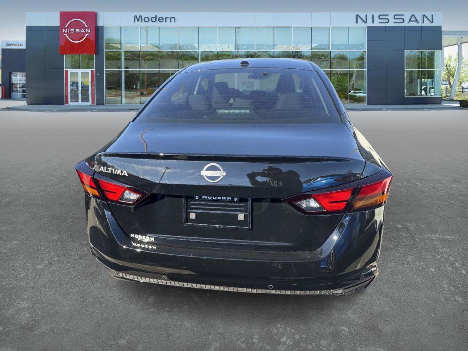 2025 Nissan Altima S photo 3