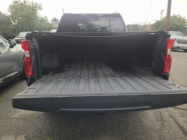 2022 Chevrolet Silverado 1500 RST photo 2