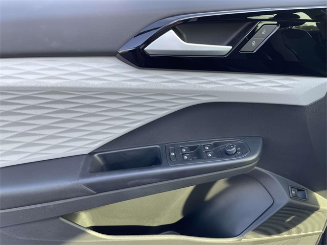 2022 Volkswagen Taos S photo 11