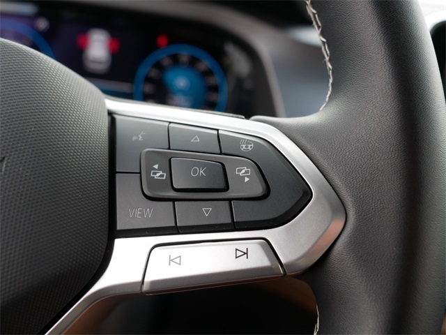 2024 Volkswagen Atlas Cross Sport SE Technology photo 25